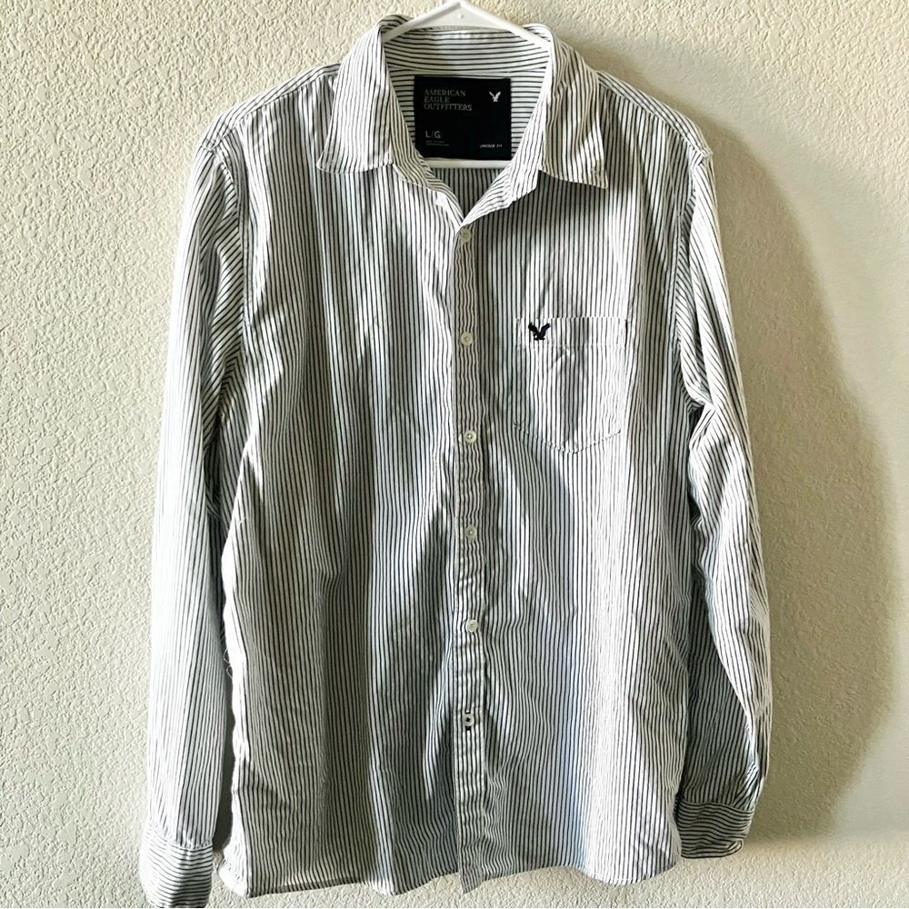 American Eagle Vintage Fit Men’s Pinstripe Button Down Shirt Casual Preppy Large